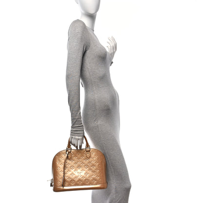 Louis Vuitton Vernis Alma PM Beige Poudre 2 of 9