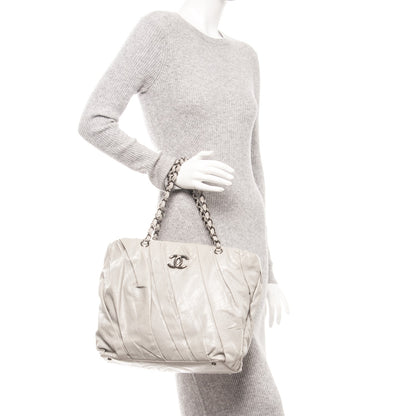 Chanel Glazed Calfskin Twisted Large Tote Gray 2 of 8