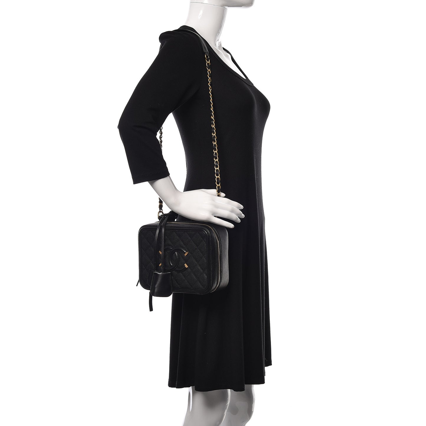 Caviar Quilted Medium CC Filigree Vanity Case Black