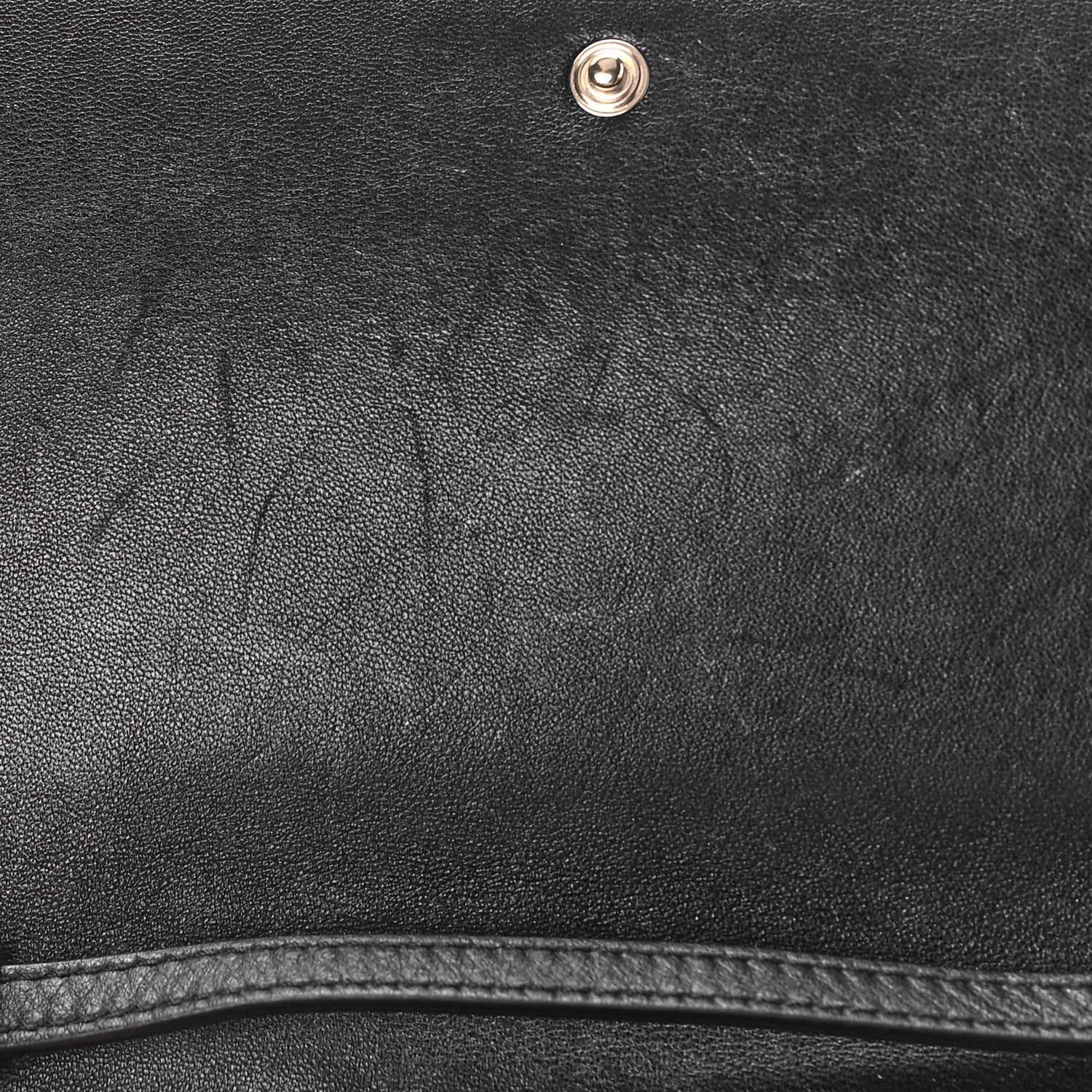 Gucci Microguccissima Crossbody Wallet Black 8 of 8