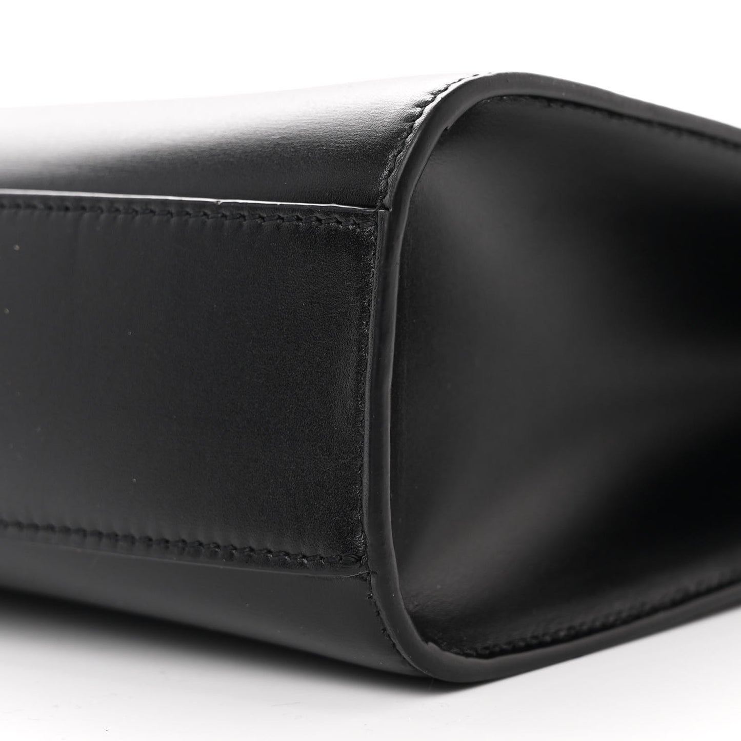 Smooth Calfskin Manhattan Shoulder Bag Black