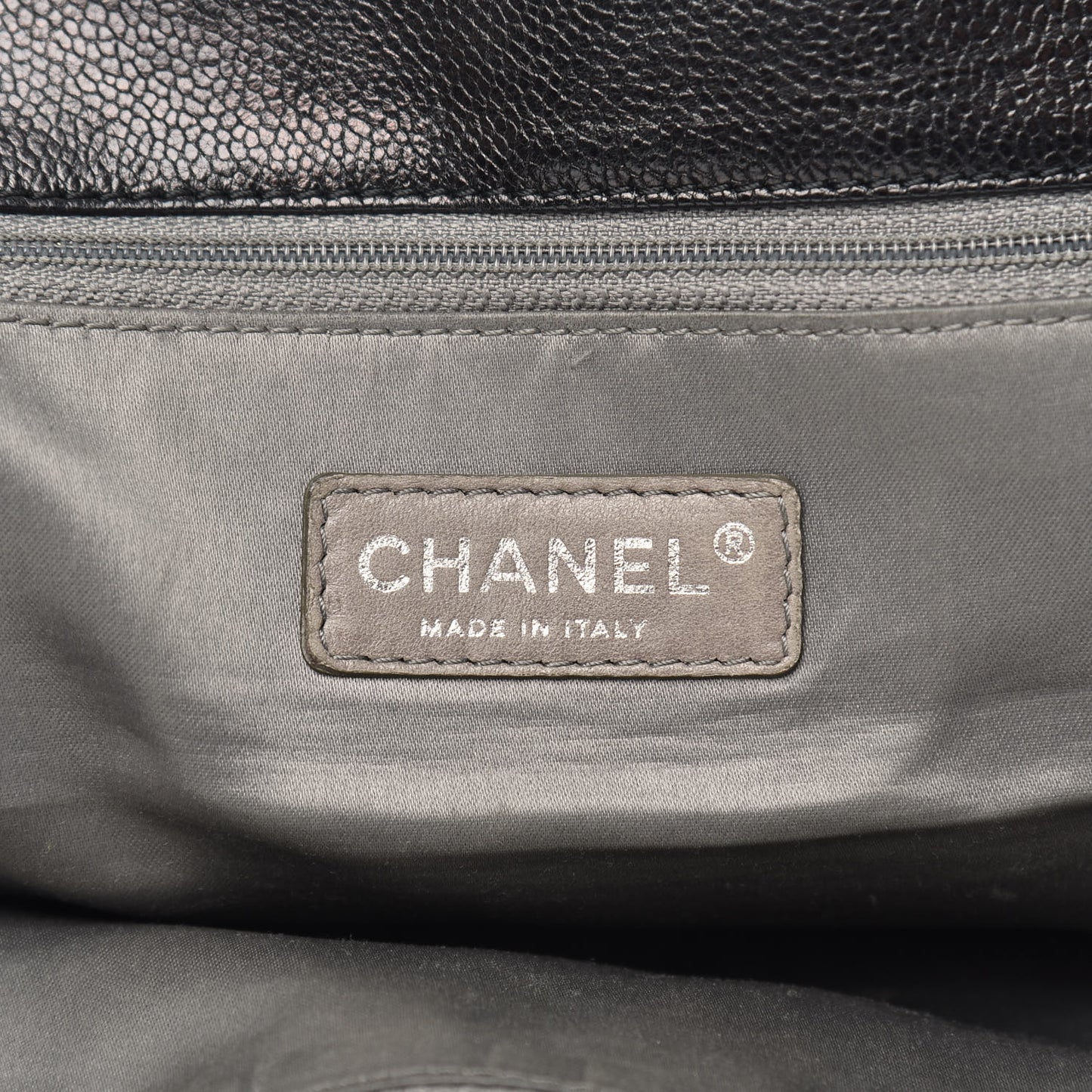 Glazed Caviar Pocket In The City Tote Black