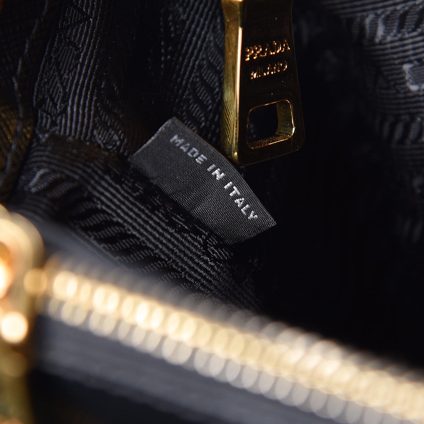 Saffiano Lux Small Tote Nero Black
