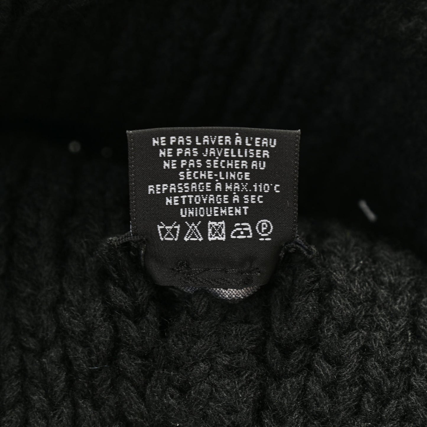 Cashmere CC Beanie Hat Black White