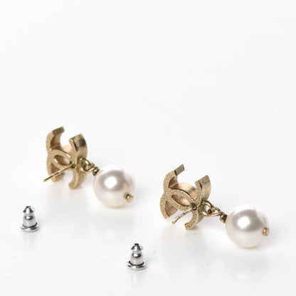 Chanel Pearl CC Drop Earrings Gold 3 of 4