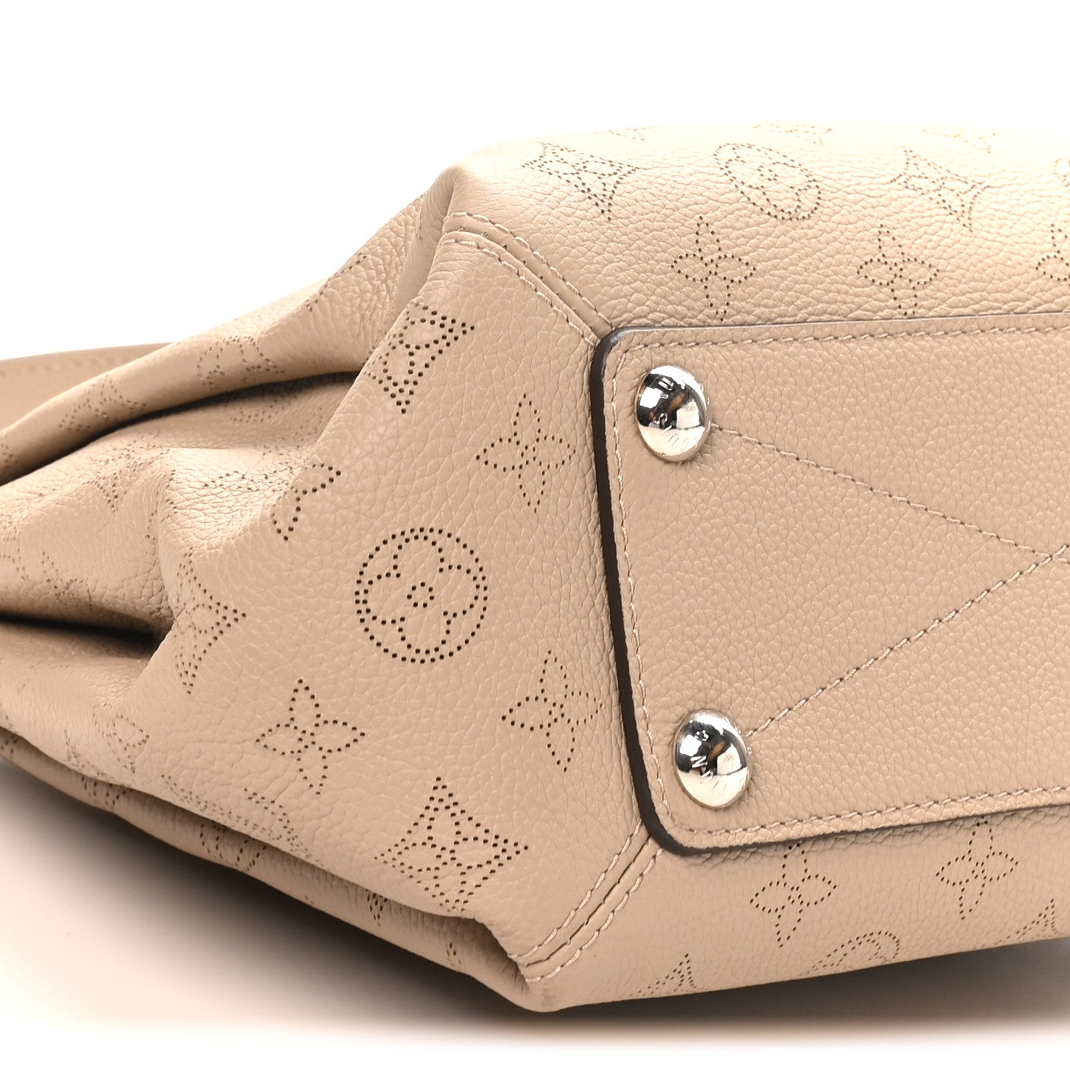 Louis Vuitton Mahina Babylone Chain BB Galet 8 of 9