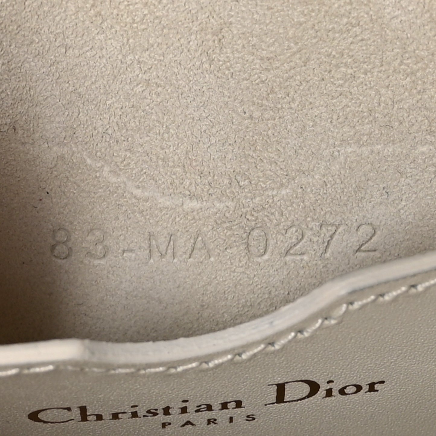 Box Calfskin Medium Bobby Flap Latte