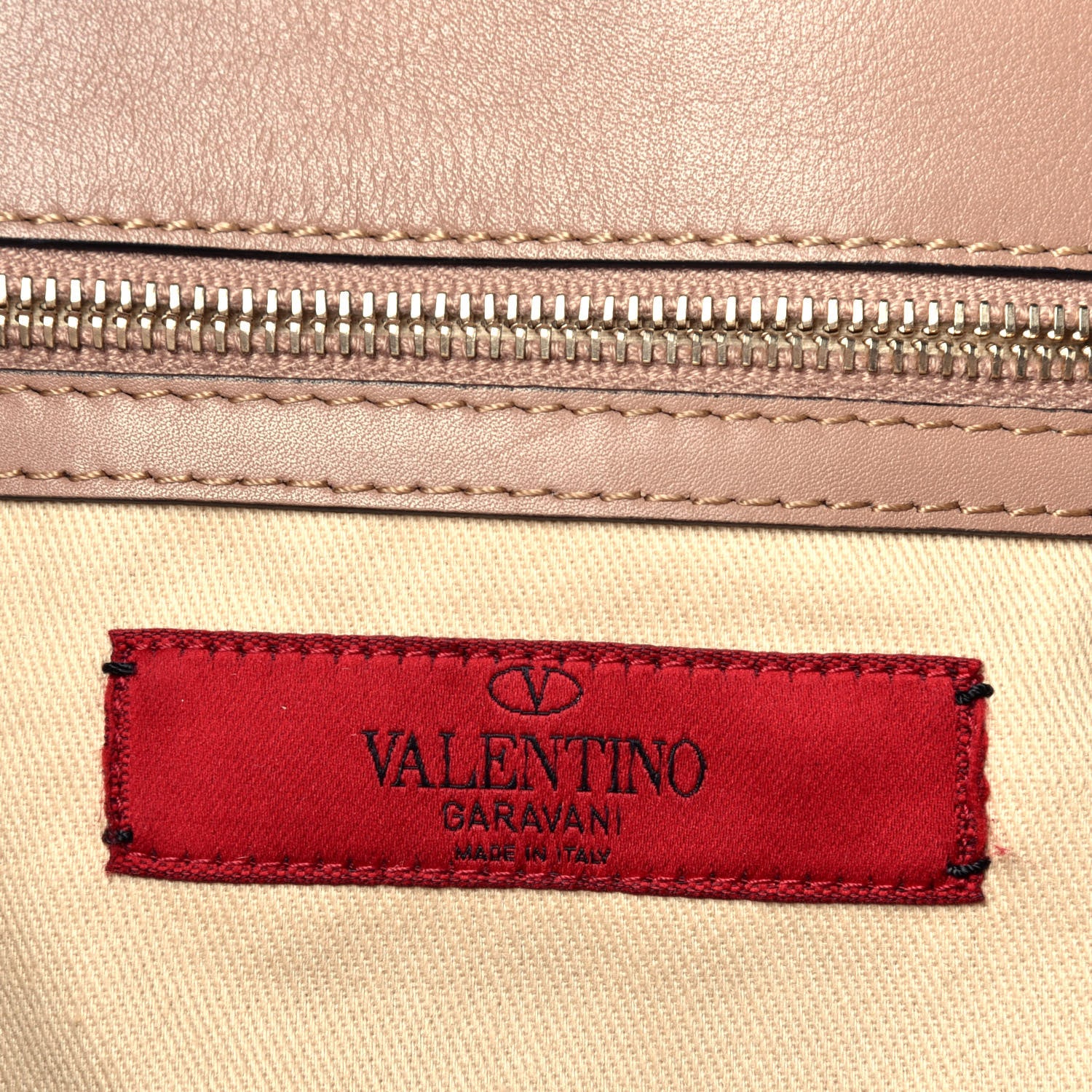 Valentino Garavani Calfskin Rockstud New Dome Bucket Tote Poudre 7 of 10