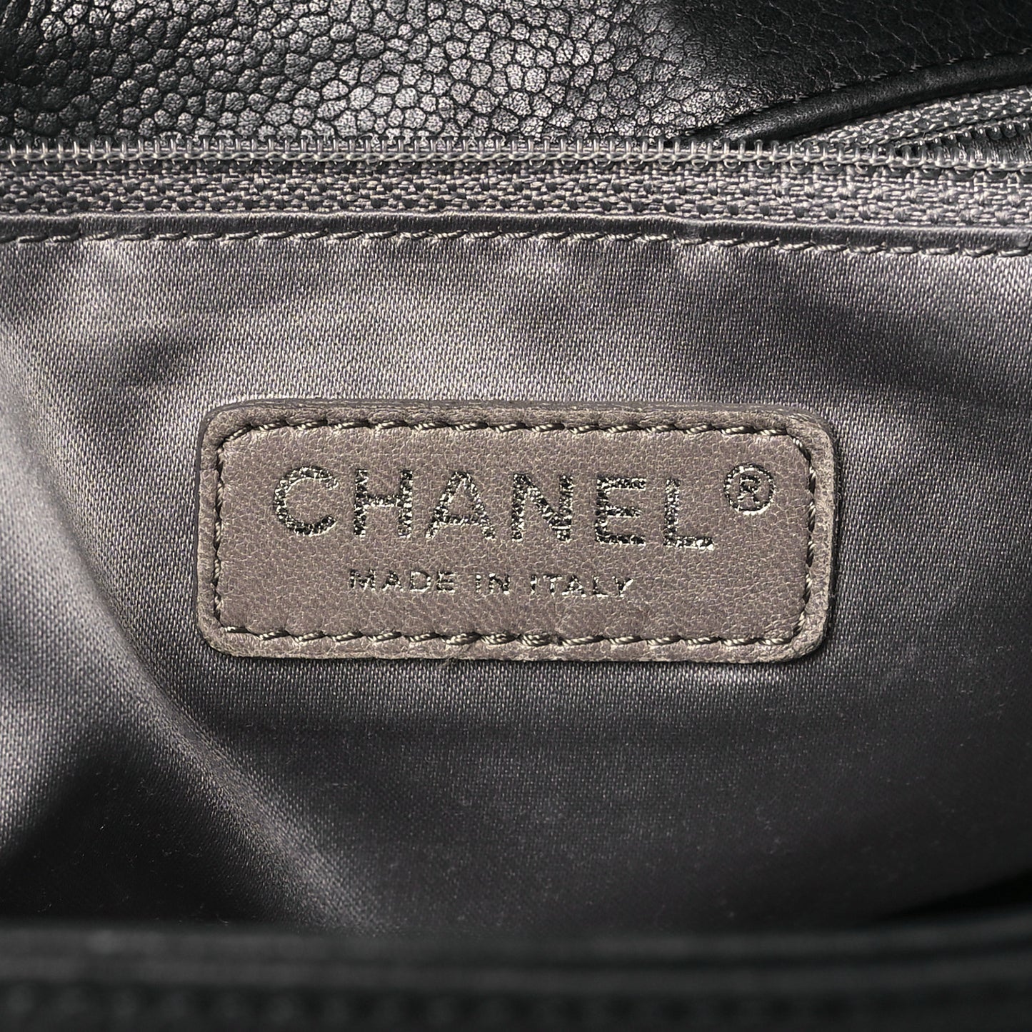 Caviar Stitched Pocket In The City Hobo Black