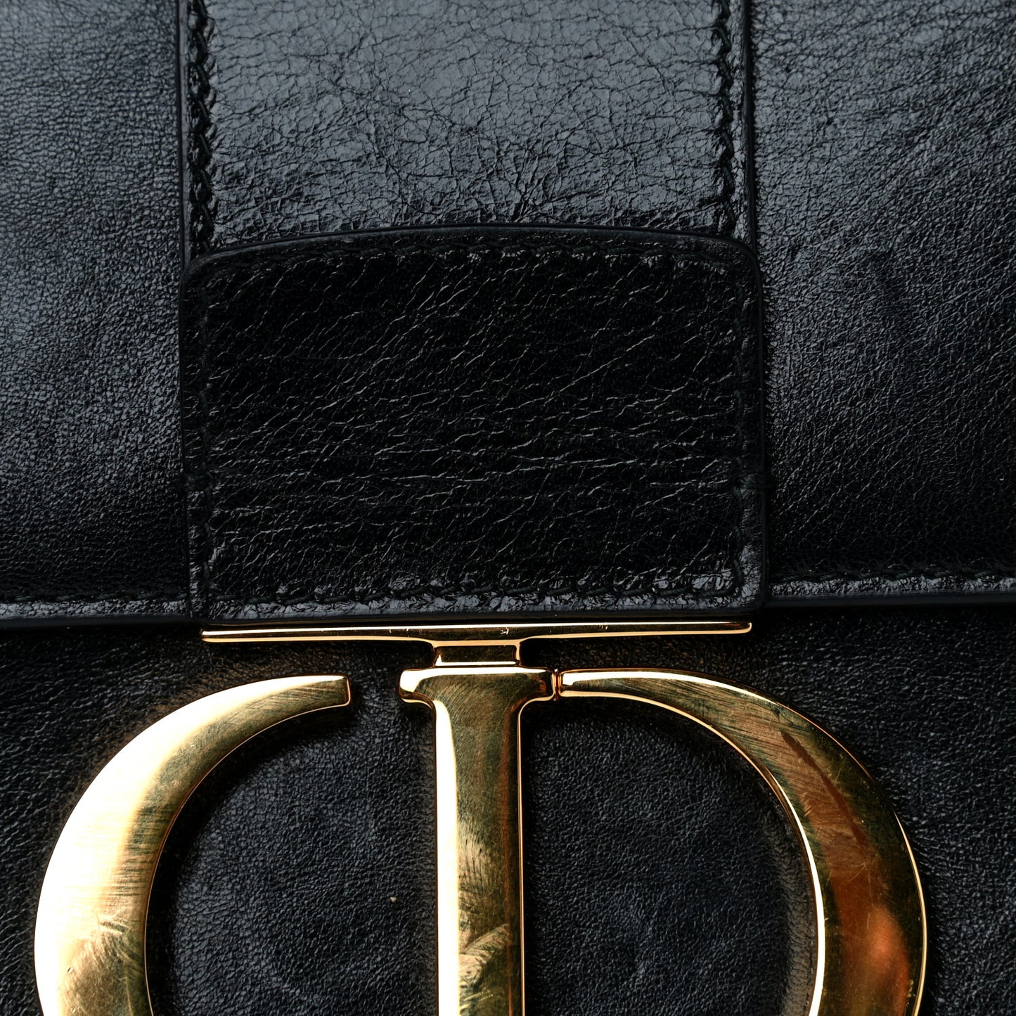 Calfskin 30 Montaigne Chain Pouch Black