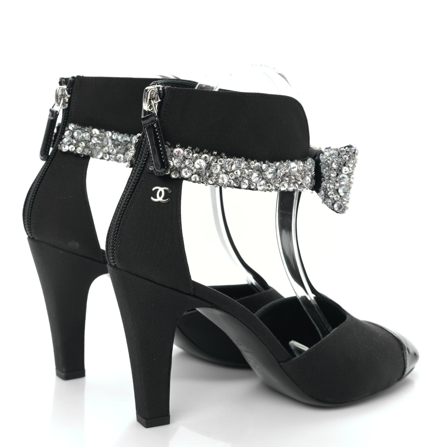 Crosgrain Patent Cap Toe Bow Crystal Pumps 37 Black