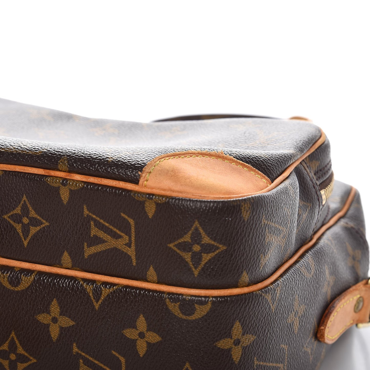 Monogram Nil 28