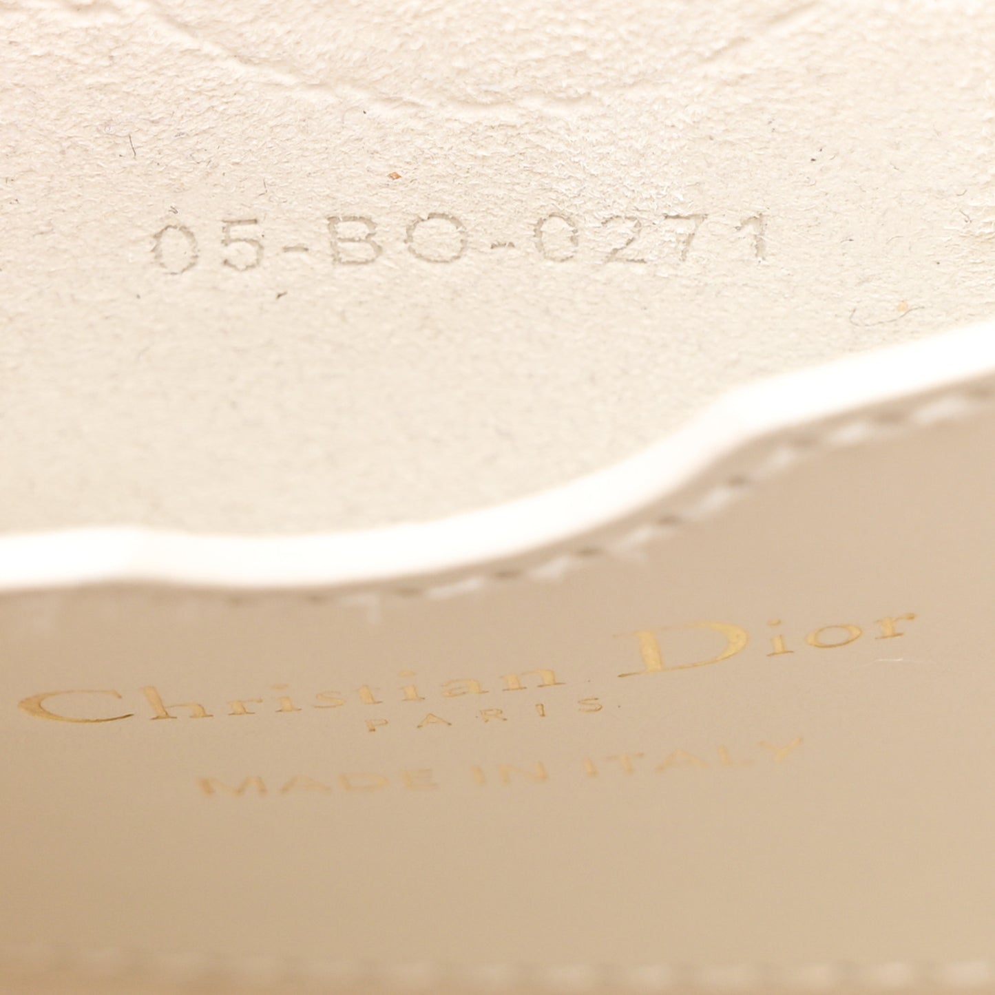Box Calfskin Small Bobby Bag White