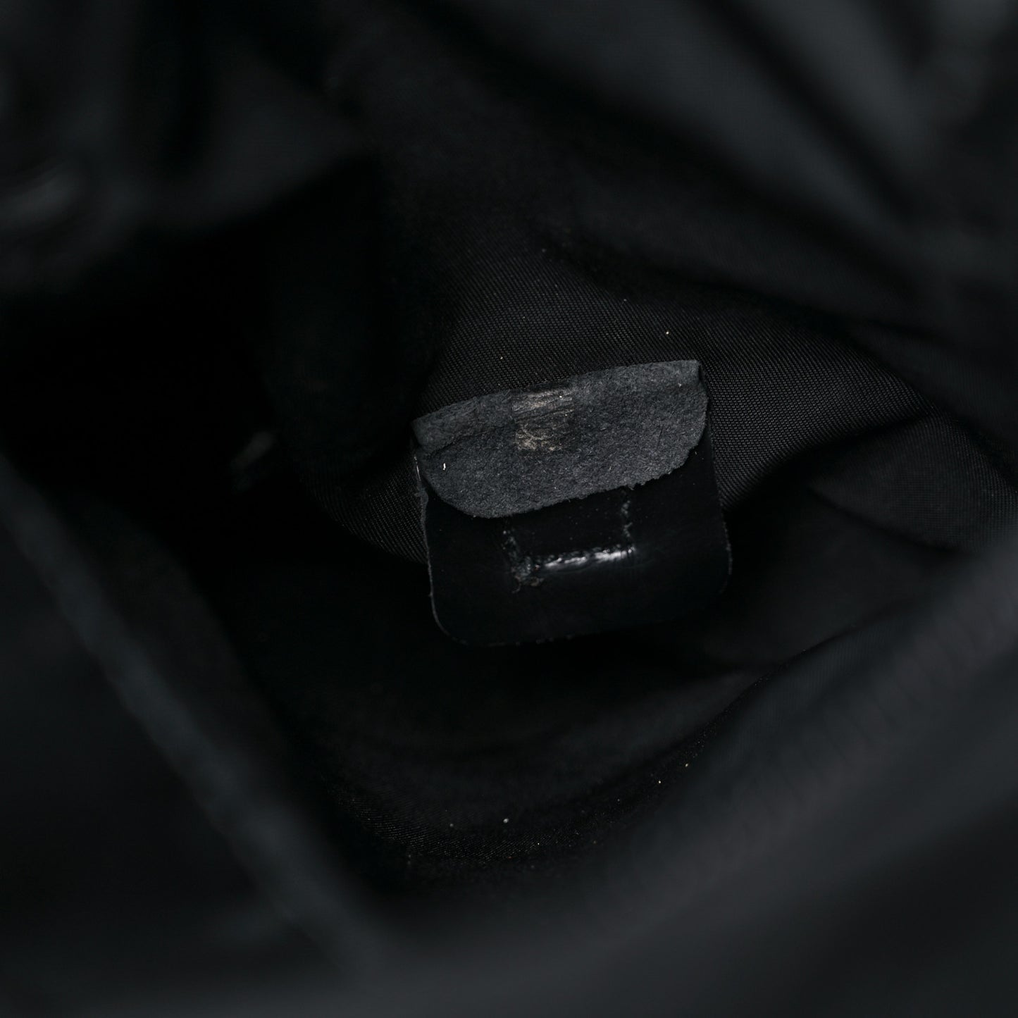 Nylon Vela Messenger Bag Black