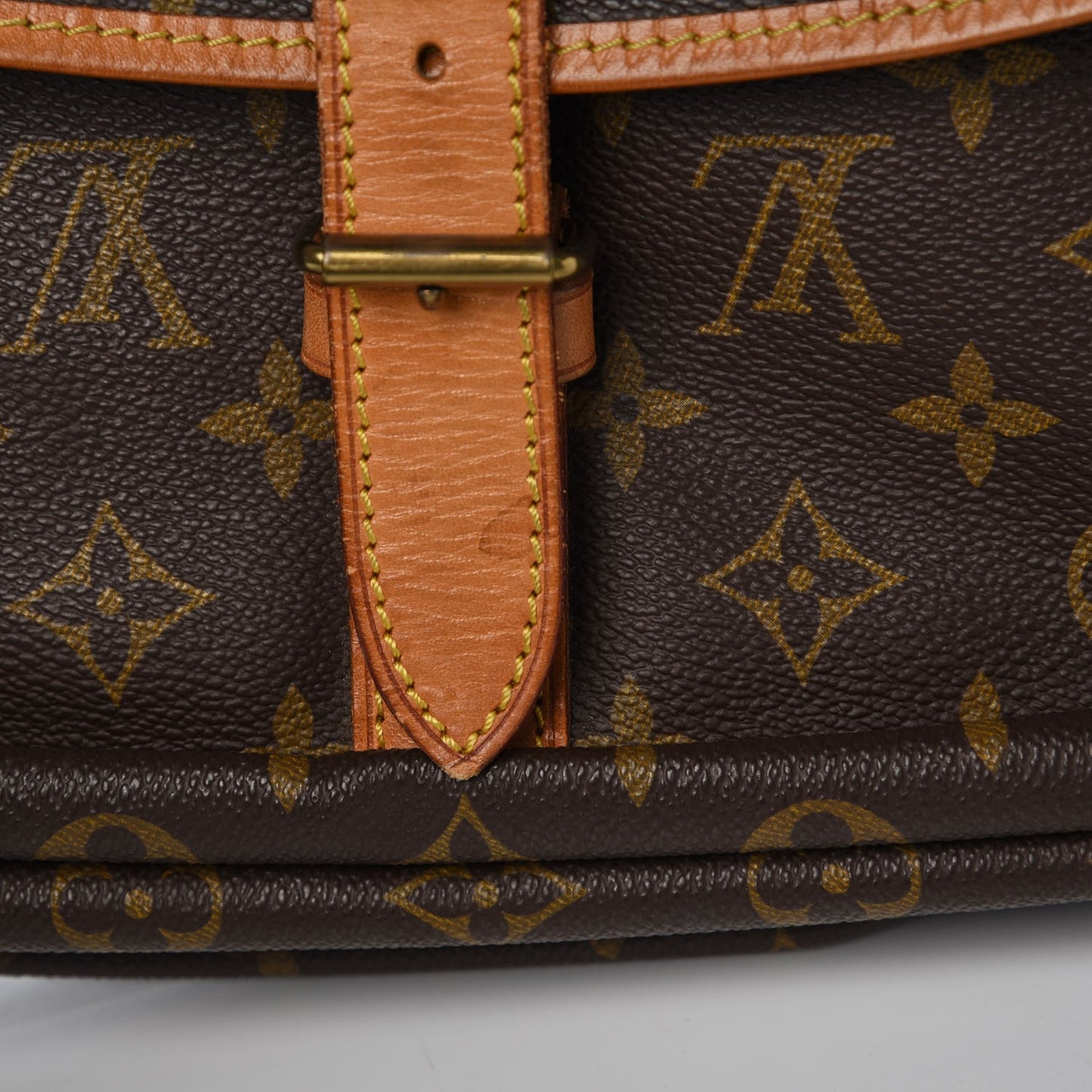Monogram Saumur 35