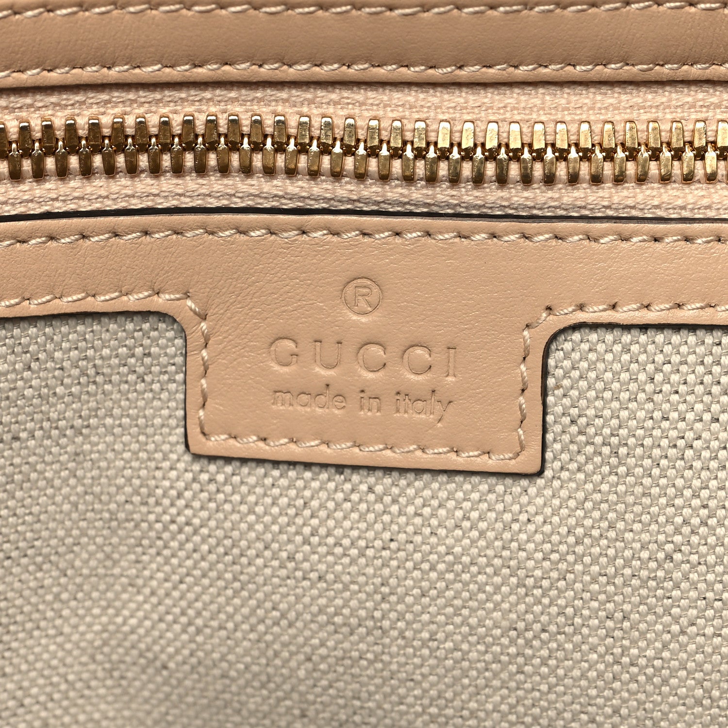 Gucci Calfskin GG Matelasse Medium Duffle Bag Naturale 6 of 15