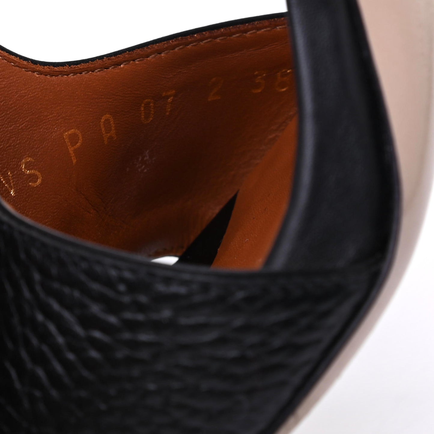 Grained Calfskin Rockstud Ankle Strap 5/105mm Sandals 38.5 Black