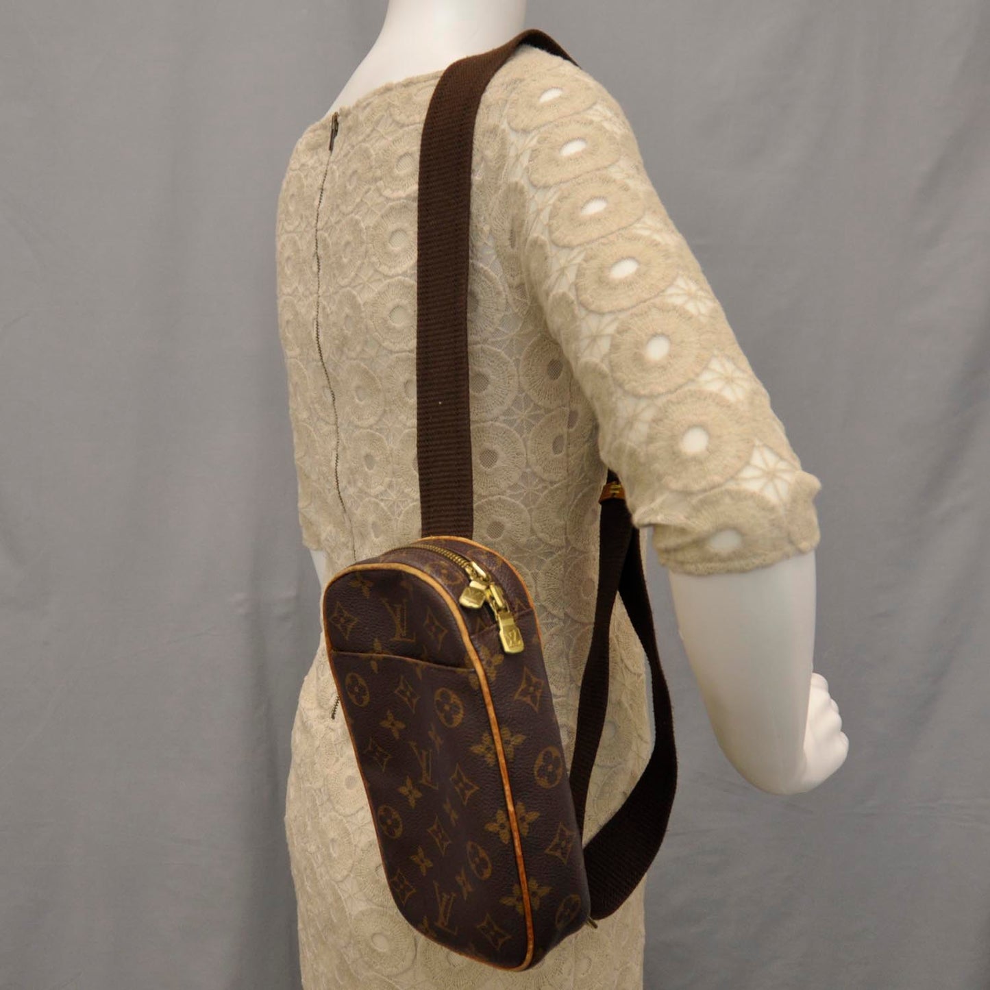 Monogram Pochette Gange