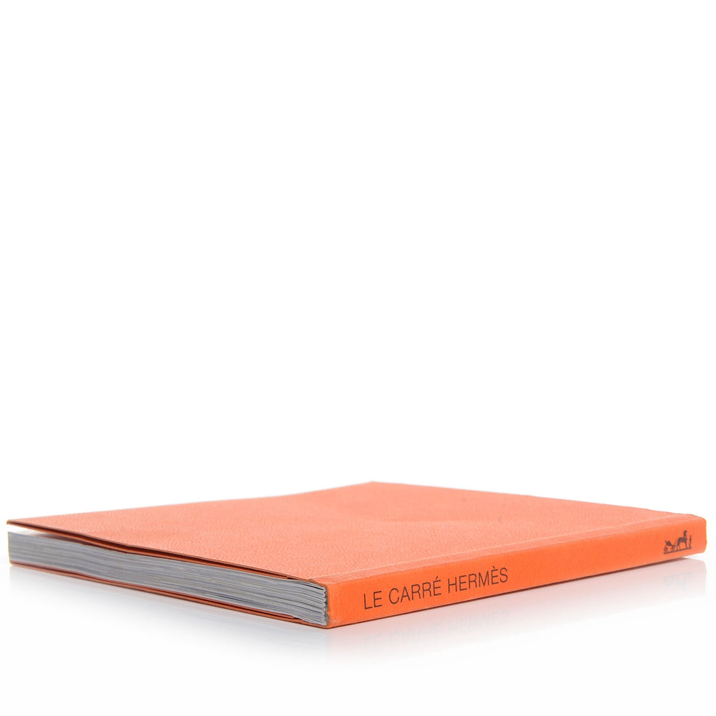 Le Carre Scarf Guide Book