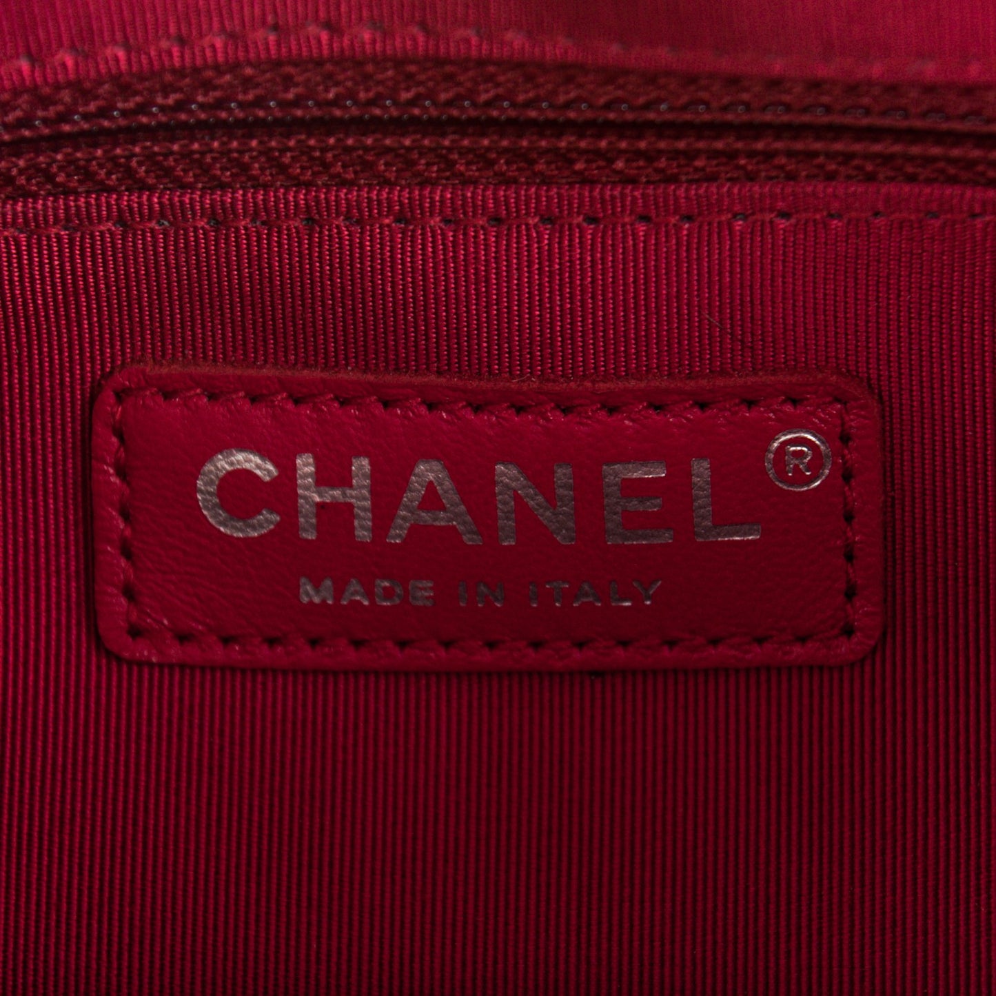 Aged Calfskin Quilted Medium Gabrielle Hobo Black