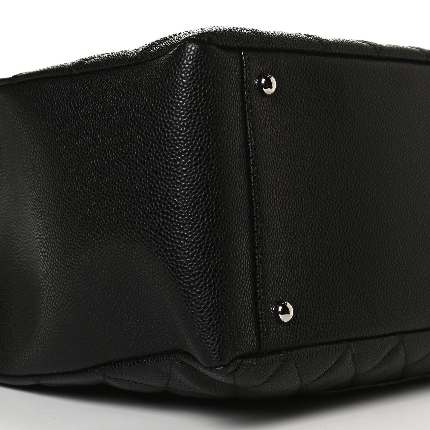 Caviar Quilted XL Grand Shopping Tote GST Black