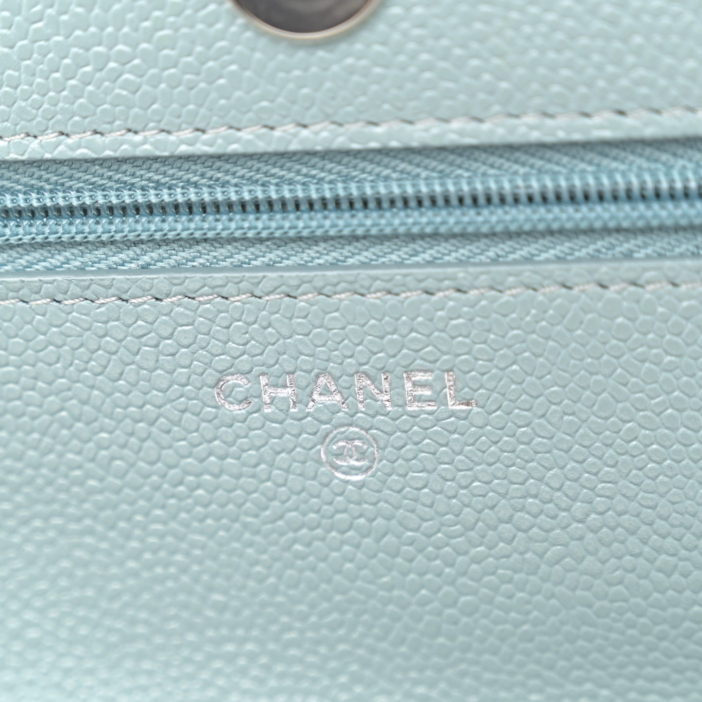 Caviar Quilted Wallet on Chain WOC Light Blue