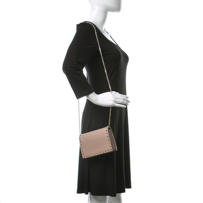 Valentino Garavani Pebbled Calfskin Rockstud Wallet on Chain Poudre 2 of 10