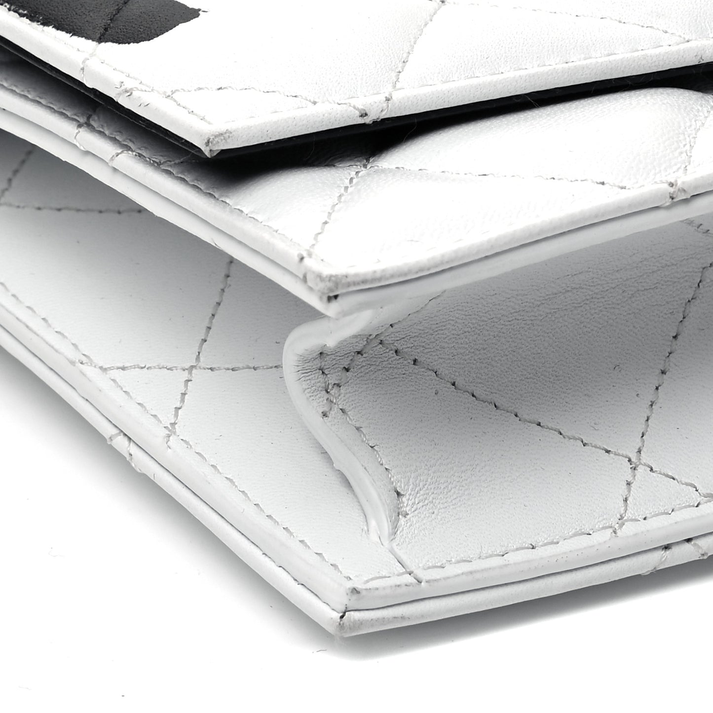 Calfskin Quilted Graffiti Skull Medium Chain Crossbody Bag White