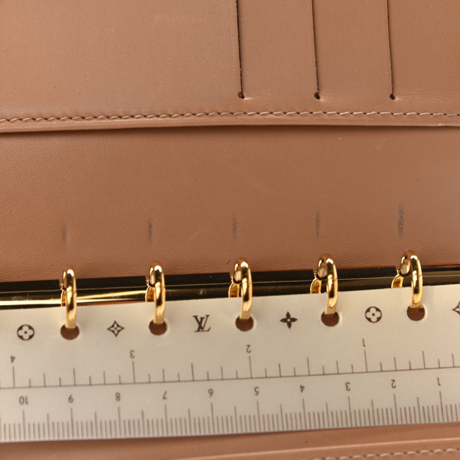 Louis Vuitton Vernis Small Ring Agenda Cover Marshmallow 9 of 9