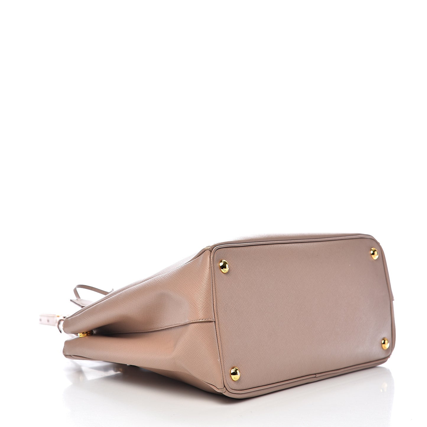 Saffiano Medium Galleria Double Zip Tote Cammeo