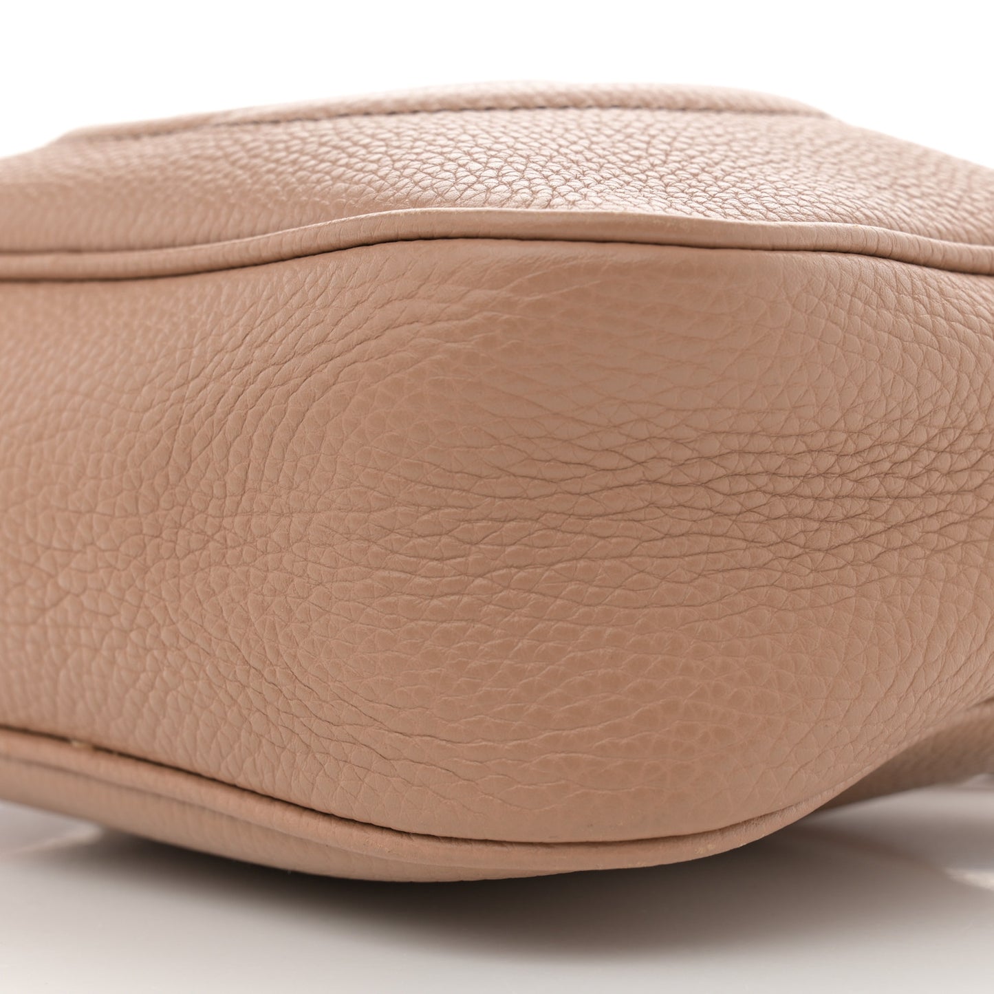 Pebbled Calfskin Small Soho Disco Bag Camelia