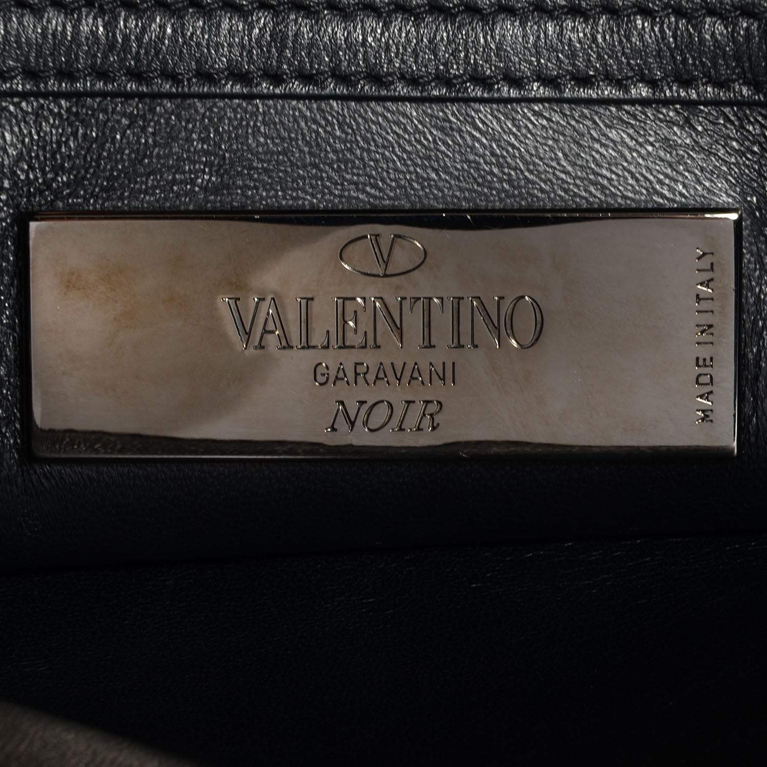 Valentino Garavani Vitello Rockstud Flip-Lock Shoulder Bag Black 6 of 9