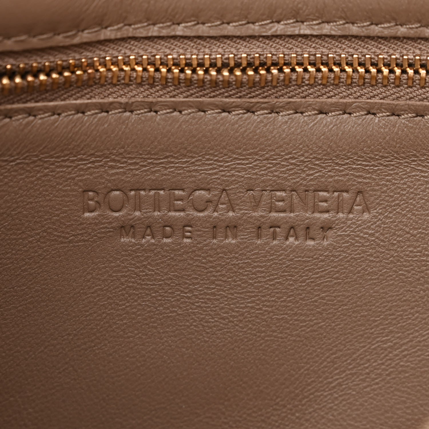 Bottega Veneta Lambskin Maxi Intrecciato Cassette Crossbody Bag Taupe Grey 6 of 10