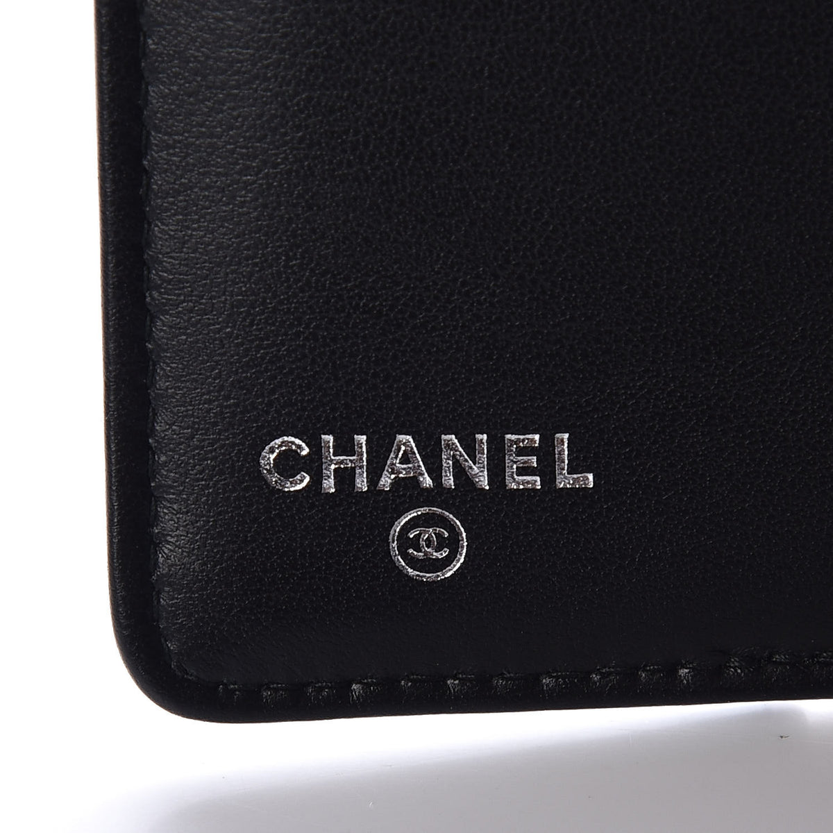 Aged Calfskin Quilted Gabrielle Yen Wallet Beige Black