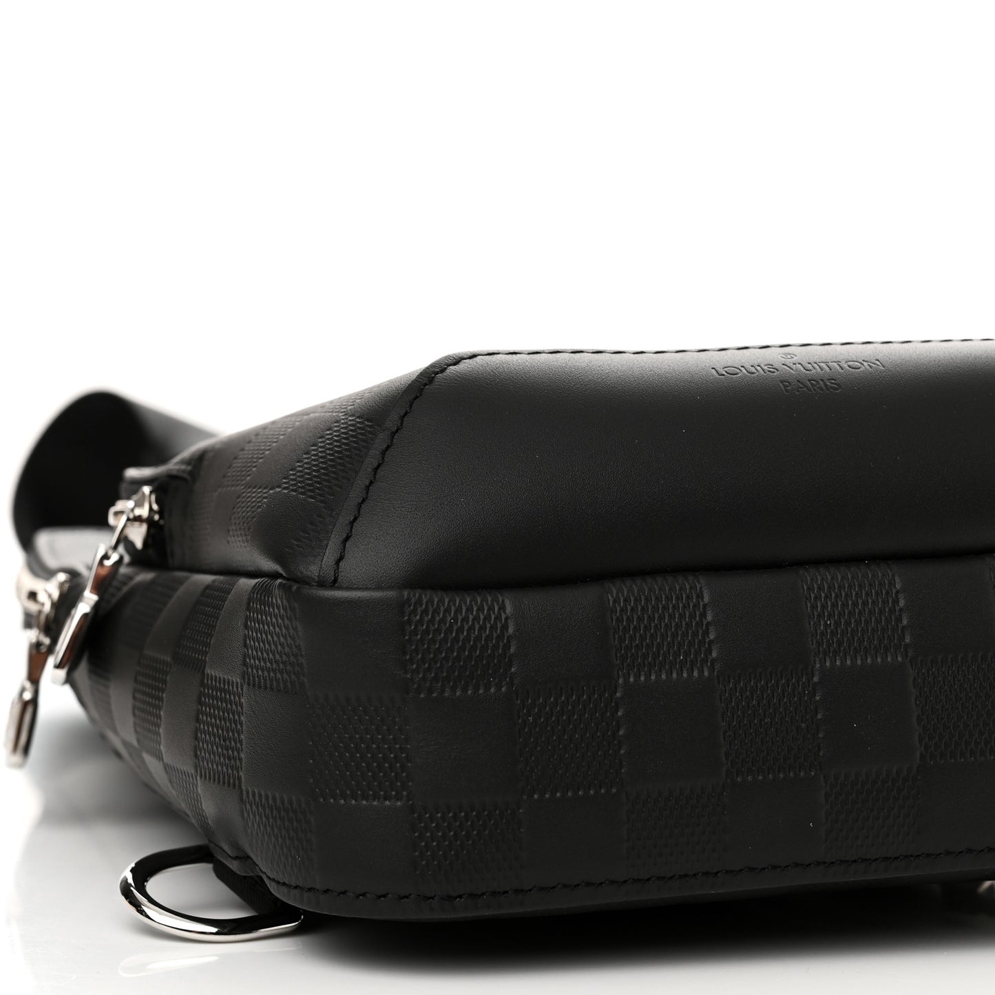Damier Infini Avenue Sling Bag Onyx