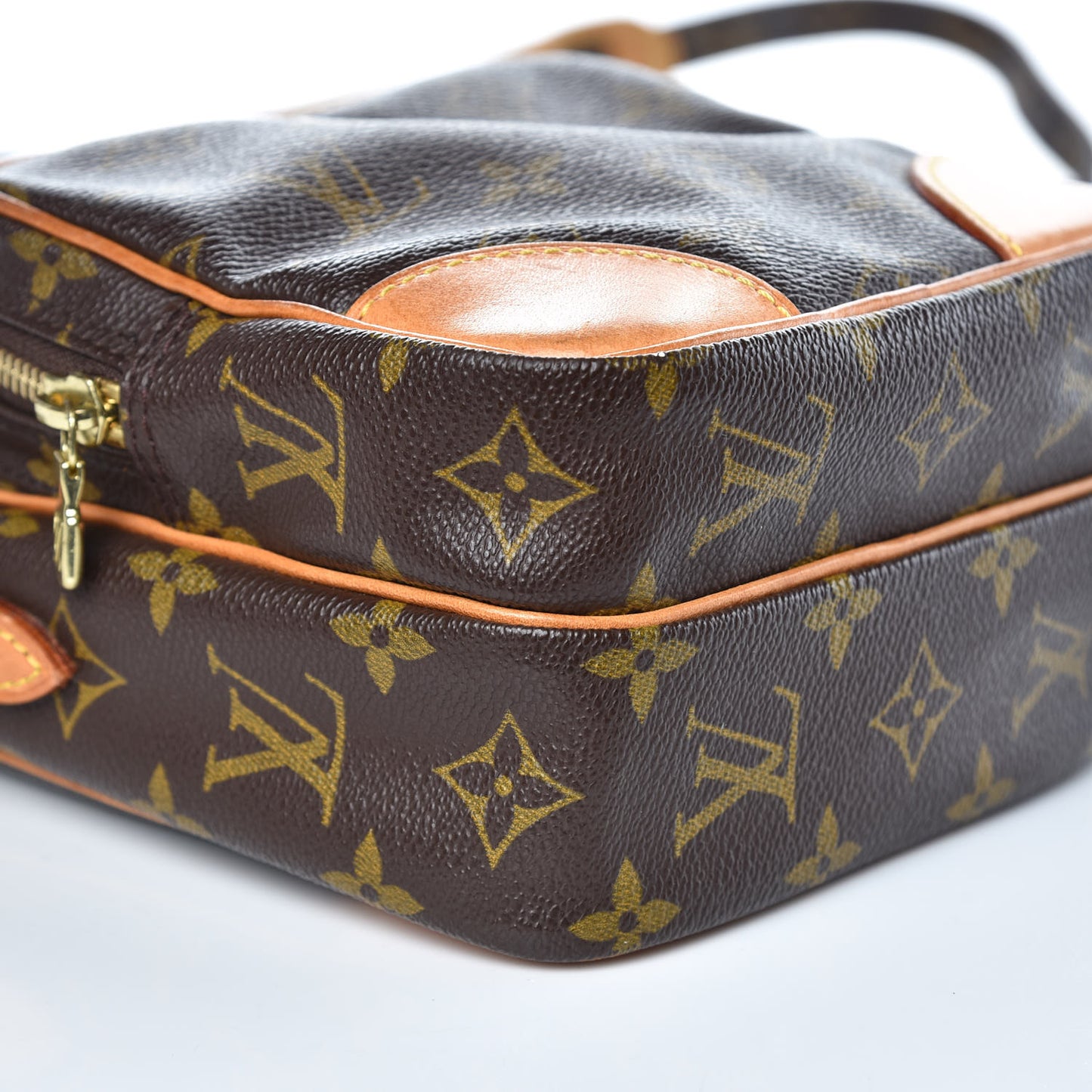 Monogram Amazone