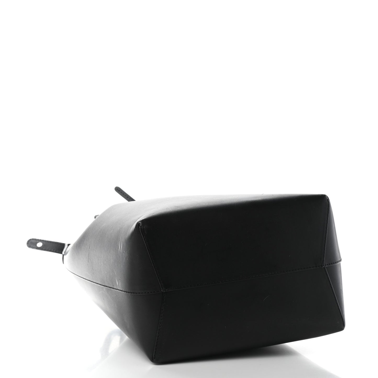 Vegetable Tanned Calfskin Bucket Bag Black Flamma