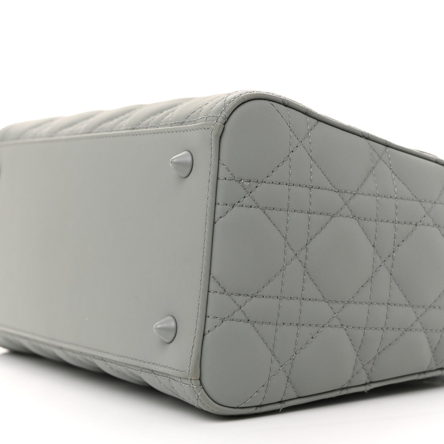 Ultra Matte Calfskin Cannage Medium Lady Dior Grey Stone