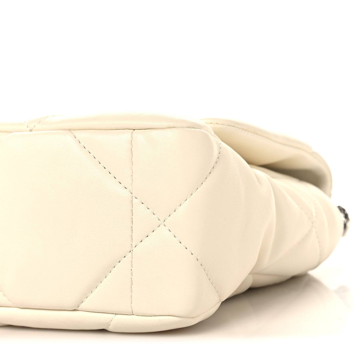 Lambskin Quilted Medium Chanel 19 Flap White