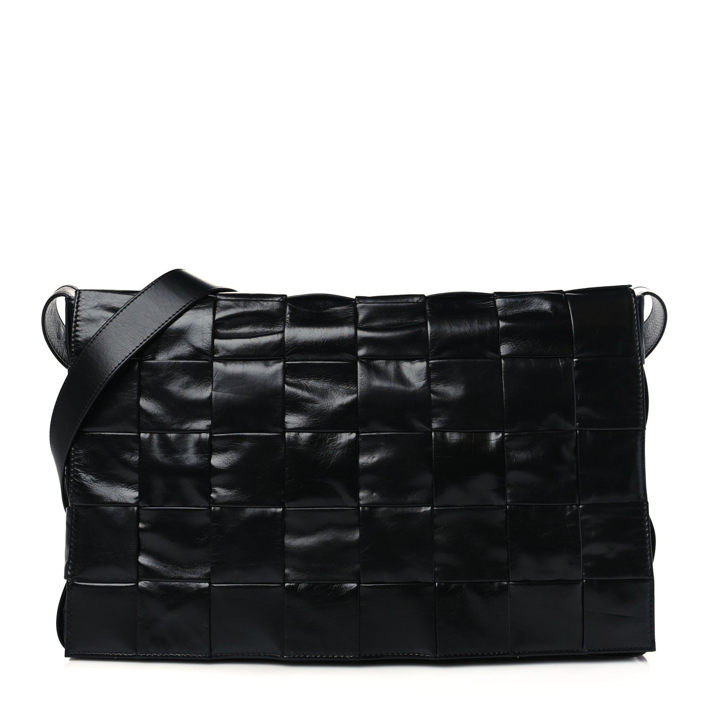Paper Calfskin Maxi Intreccio Large Cassette Crossbody Bag Black