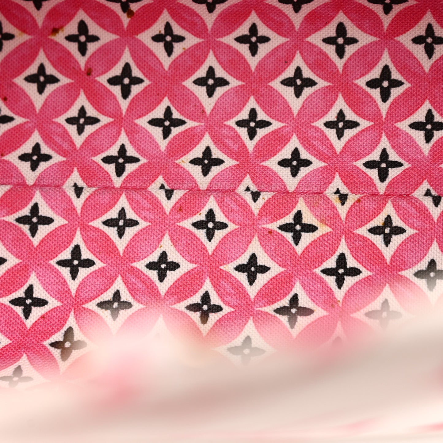Monogram Giant By The Pool 2.0 Onthego PM Pink