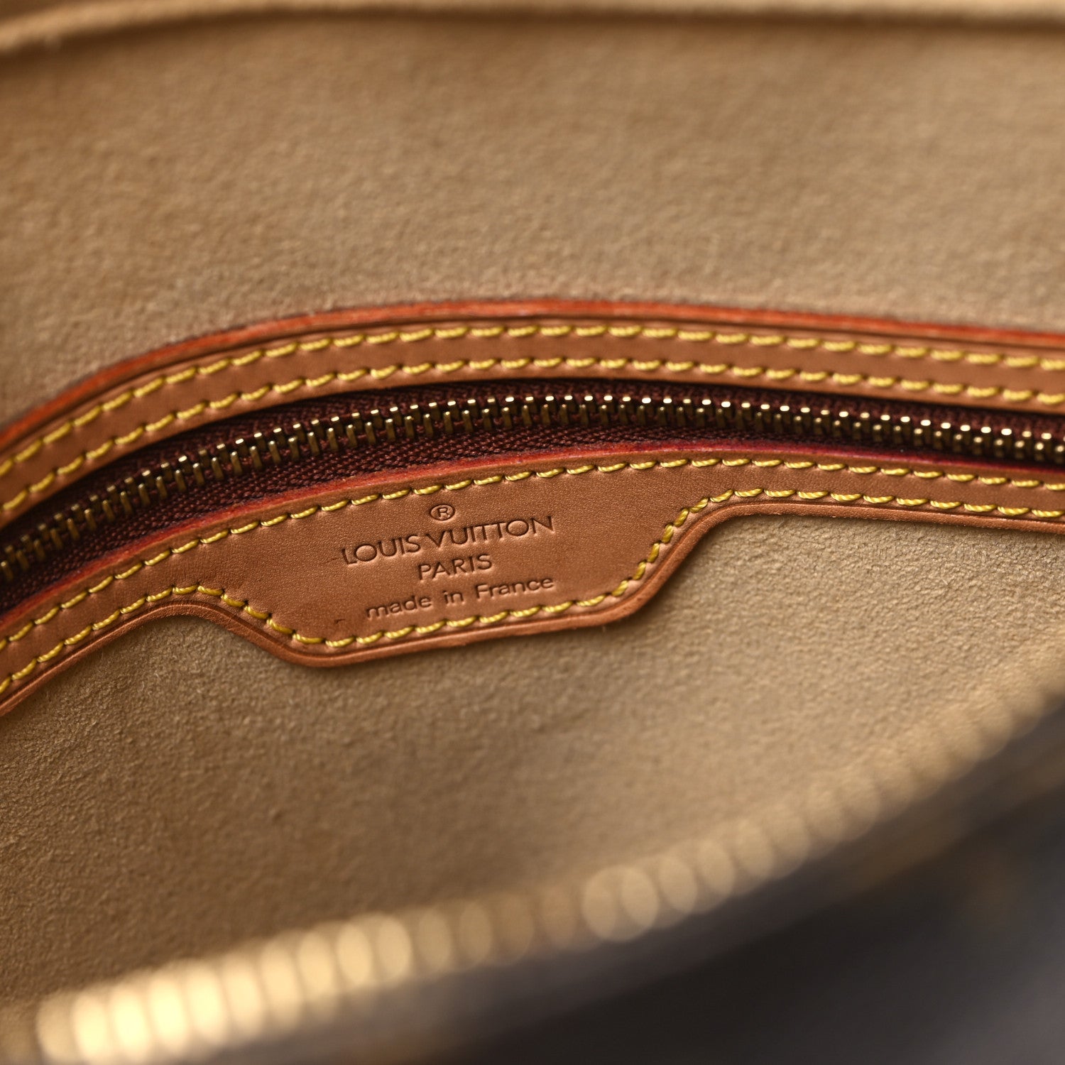Louis Vuitton Monogram Looping GM 6 of 11