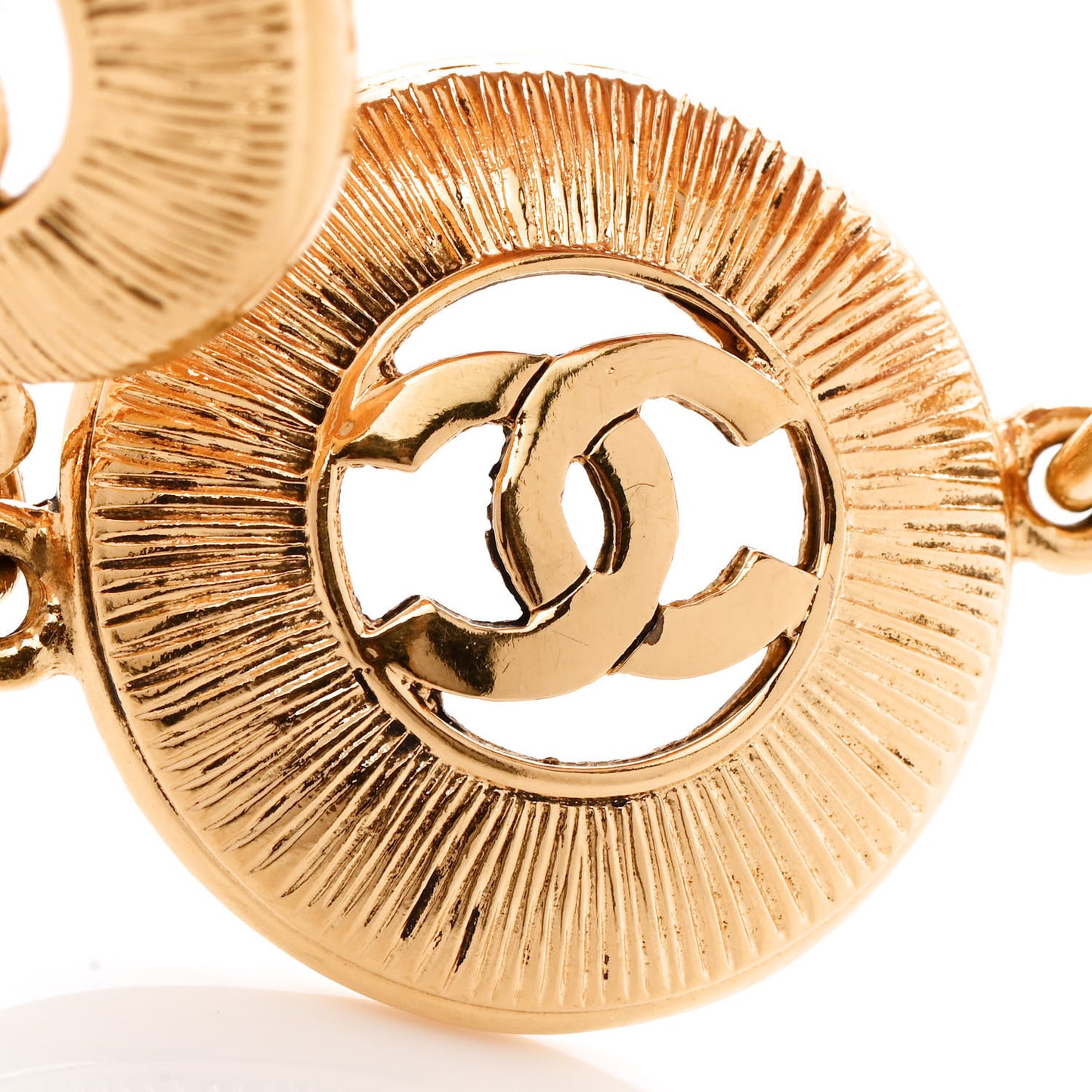 Metal CC Medallion Bracelet Gold