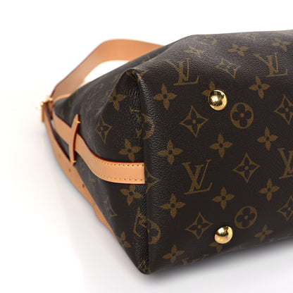 Louis Vuitton Monogram CarryAll MM 7 of 9