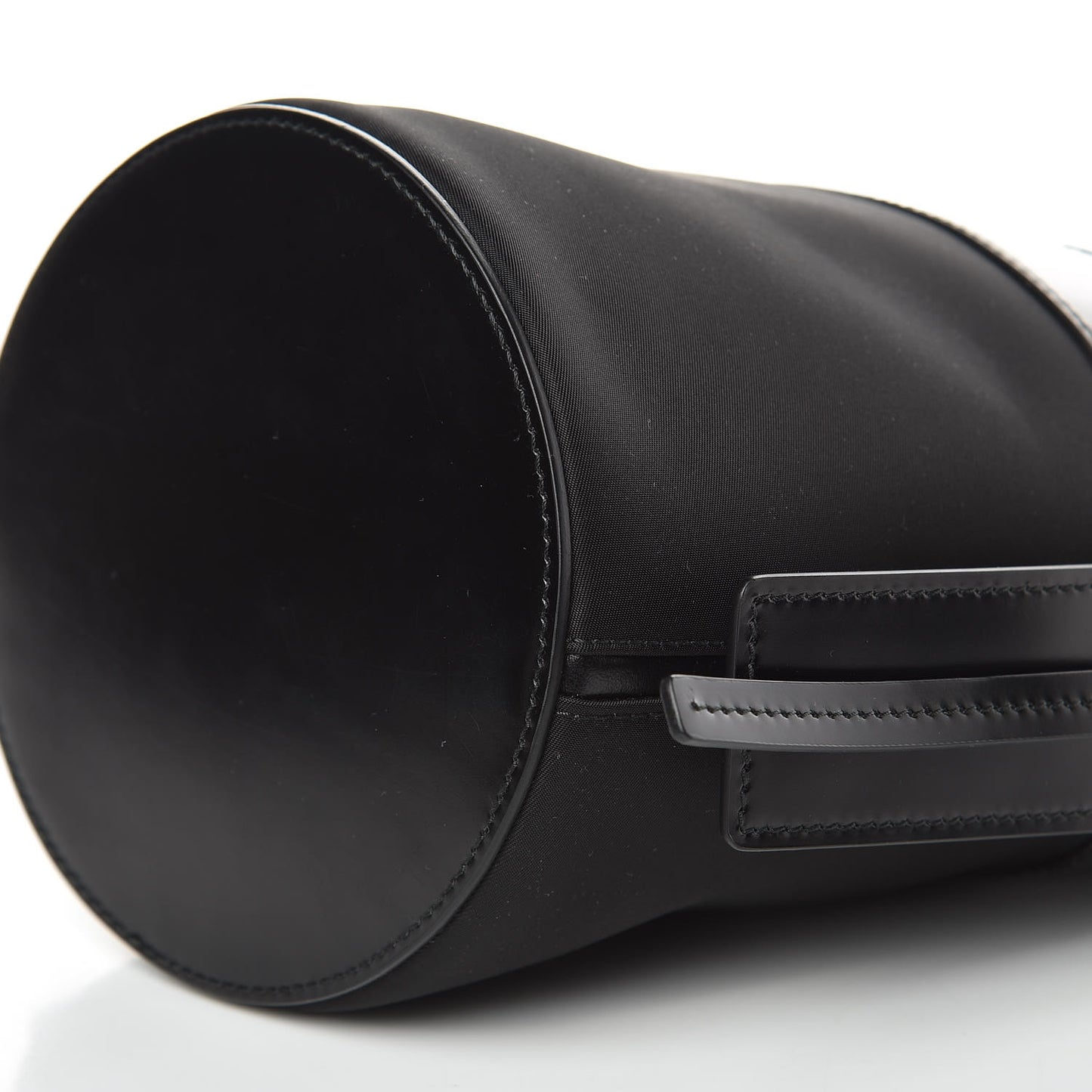 Calfskin Tessuto Nylon Ouverture Bucket Bag Black