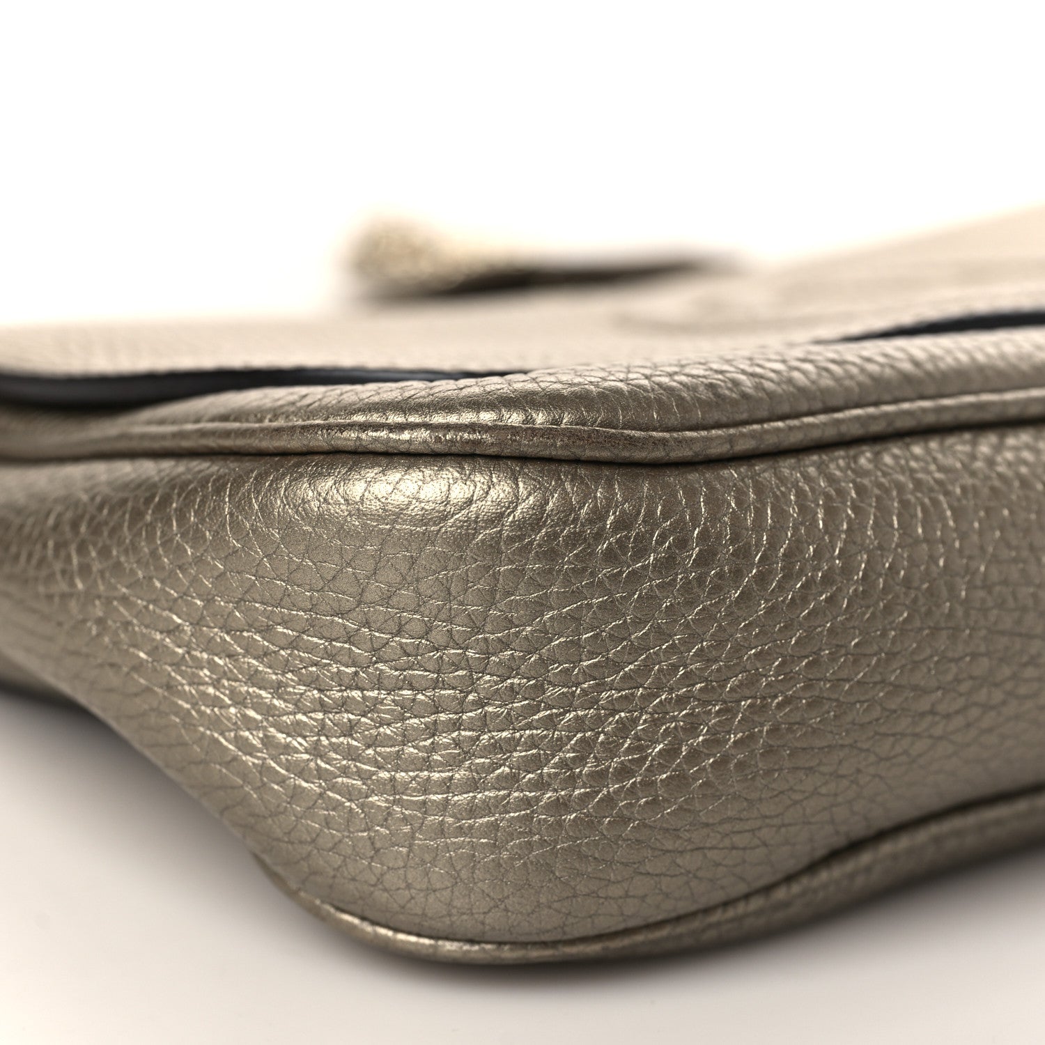 Gucci Metallic Pebbled Calfskin Medium Soho Flap Crossbody Golden Beige 8 of 9