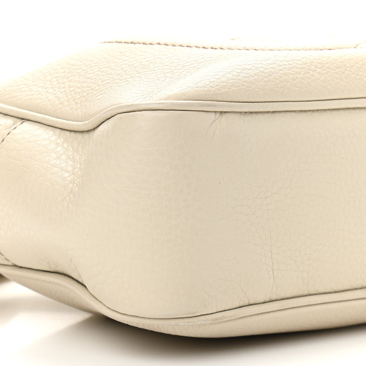 Pebbled Calfskin Small Soho Disco Bag Off White