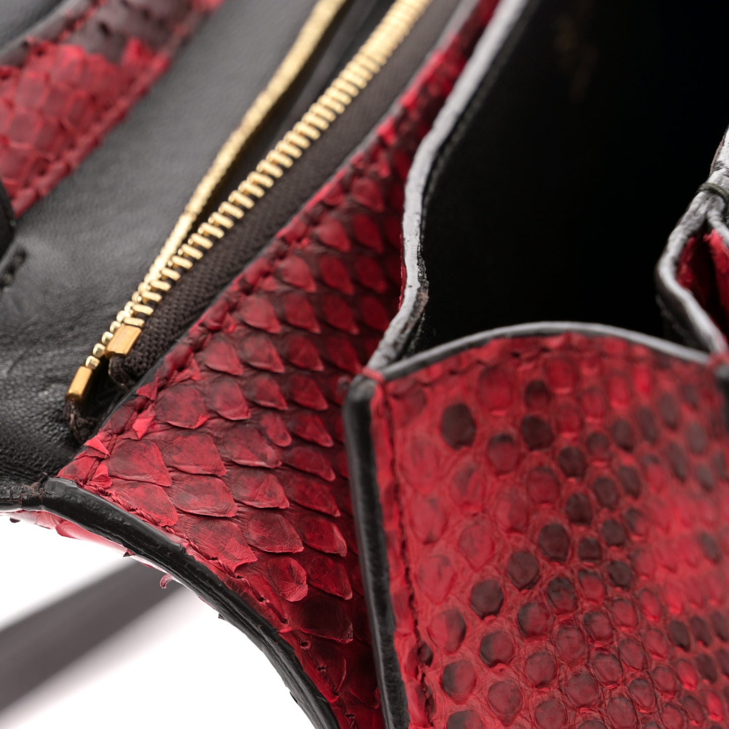 Snakeskin Medium Classic Box Flap Red