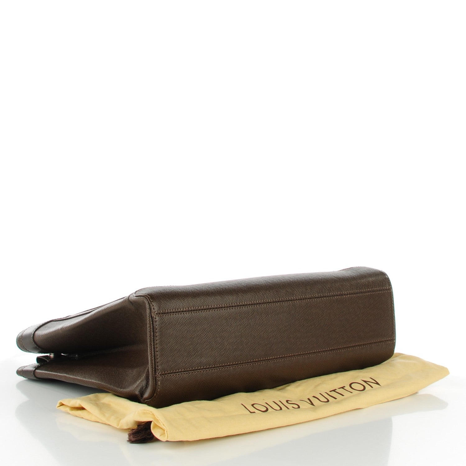 Louis Vuitton Taiga Kasbek PM Grizzli 4 of 7
