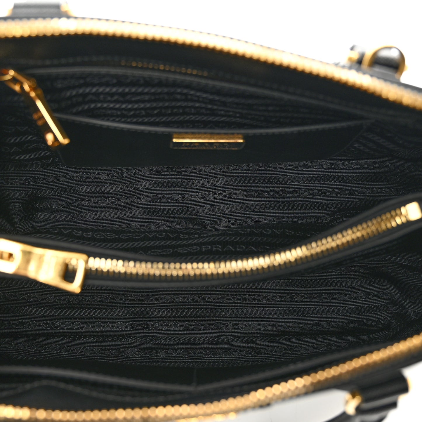 Saffiano Lux Medium Promenade Tote Black